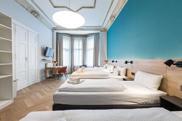 3 Schlafzimmer, Schreibtisch, Bügeleisen/Bügelbrett, kostenloses WLAN