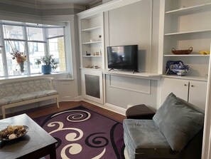 Smart TV, books