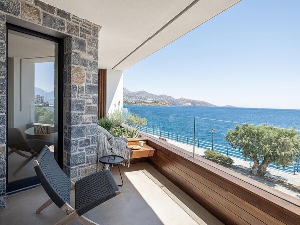 Terrace/patio - Seannamon Luxury Sea View Suites next to the beach (Agios Nikolaos)