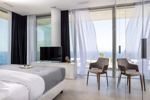 5 عدّة غرف نوم ومكواة/لوح كي وواي فاي وملاءات أسرّة