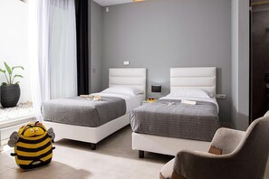 4 chambres, fer et planche à repasser, Wi-Fi, draps fournis