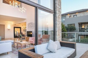 TV, fireplace - Seafront 4 bedroom villa (Tersanas)