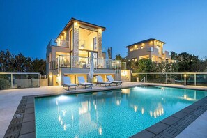 Pool - Seafront 4 bedroom villa (Tersanas)