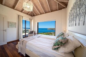 4 chambres, fer et planche à repasser, Wi-Fi, draps fournis