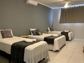 3 chambres, fer et planche à repasser, Wi-Fi gratuit, draps fournis