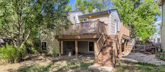 Charming Bungalow - Longmont- Nearby Lyons Pet Friendly fenced yard