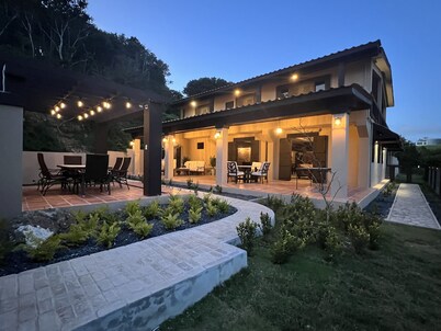 *Amazing Views*Mountain top*Temp 60s F*Heated Spa*