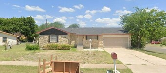 Quaint SFR close to City Park and 15 minutes from Fort Hood