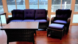 Living area - Come to the the Horizon- where heaven meets earth (Pocatello)