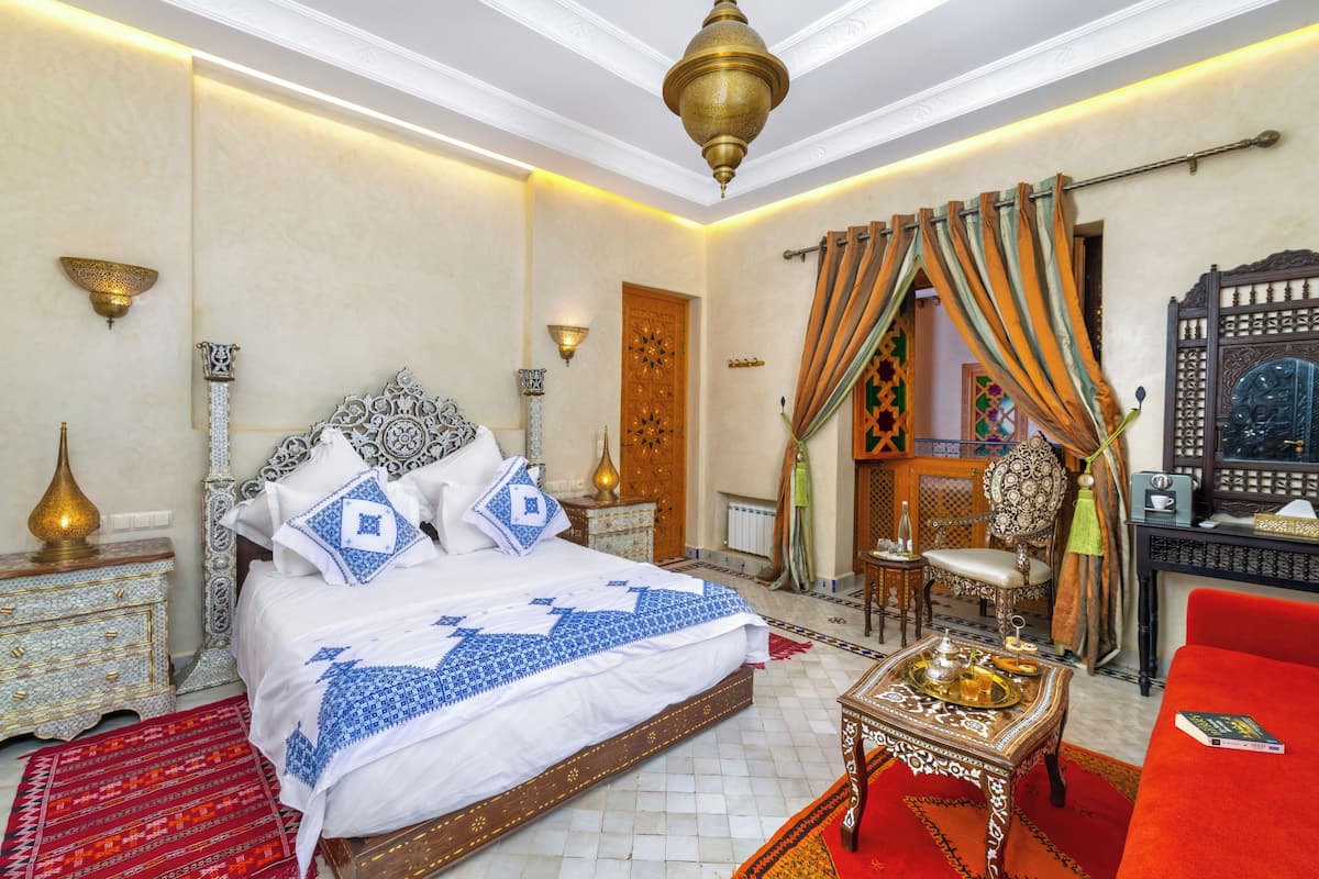 Egyptian cotton sheets, premium bedding, down comforters