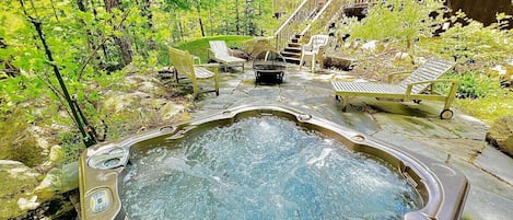 Bain à remous extérieur