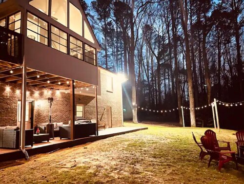 Cozy and charming private home on an acre lot