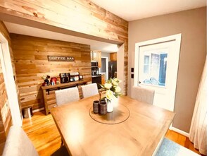 Dining - Cozy and charming private home on an acre lot (Duluth)
