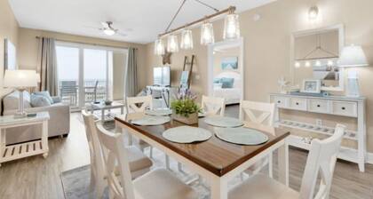 New Listing! Remodeled 12th floor condo w/view of Gulf