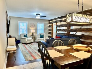 Interior - 4 Bedroom, 2.5 Bath, Historic Home, 2 mins. to Raystown Lake! (James Creek)