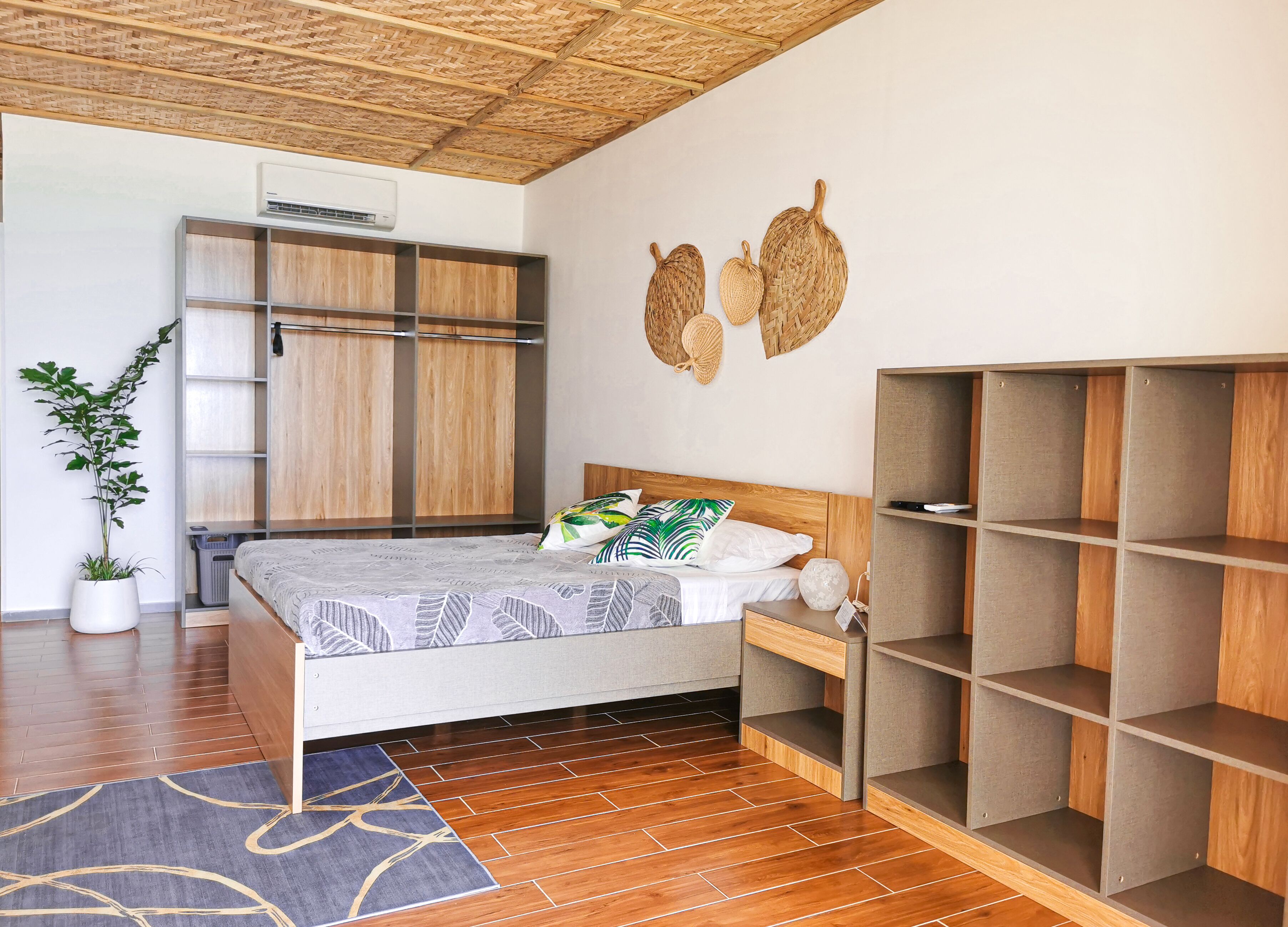 Wi-Fi de cortesia, roupa de cama