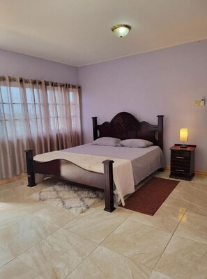 3 Schlafzimmer, Bügeleisen/Bügelbrett, kostenloses WLAN, Bettwäsche