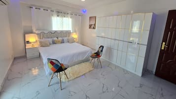 6 chambres, Wi-Fi, draps fournis