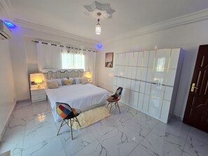 6 bedrooms, WiFi, bed sheets - RESIDENCE DIBA ALMADIES NGOR (Dakar)