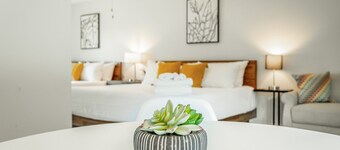 02: The Wright Suite - A PMI Scenic City Vacation Rental