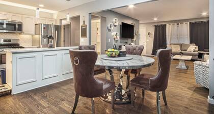 Modern 4BR Near Downtown, Chef Kitchen, Fenced Yard, EV Charger, W/D