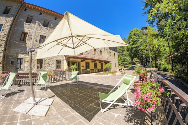 Vista frontal de la propiedad