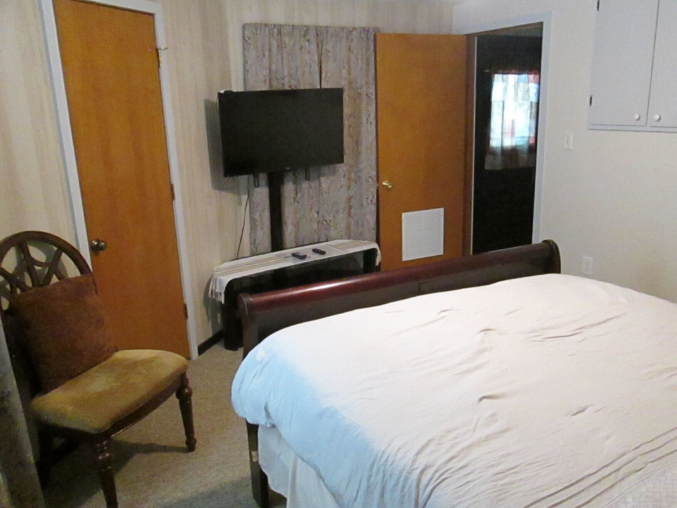 3 chambres, bureau, Wi-Fi gratuit, draps fournis