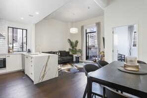 Deluxe Apartment | Living area