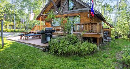 Large Rustic Cozy Cabin