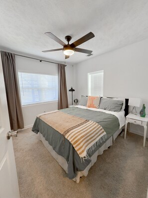 2 bedrooms, desk, travel crib, WiFi