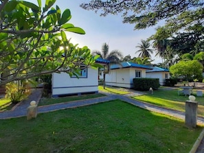 Property grounds - Permsuk Resort (Khanom)