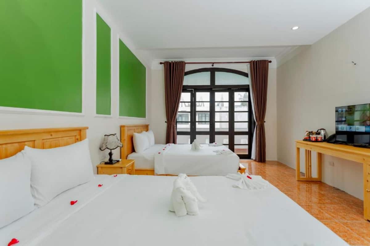 Chambre Quadruple (Superior) | Minibar, bureau, chambres insonorisées, Wi-Fi gratuit