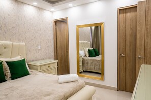 3 bedrooms, bed sheets