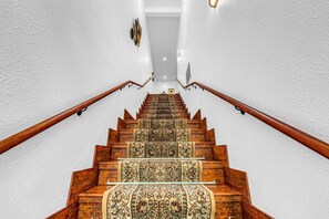 Interior - The Gateway - Large Home Near Monterey & Beaches (Marina)