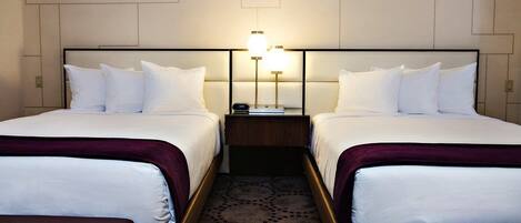 1 habitación, tabla de planchar con plancha, cuna de viaje y wifi