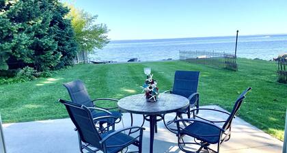 Your Lake home in Oshkosh! New home built in 2017. On Lake Winnebago