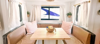 Darling Renovated Camper Near St. George and Zion