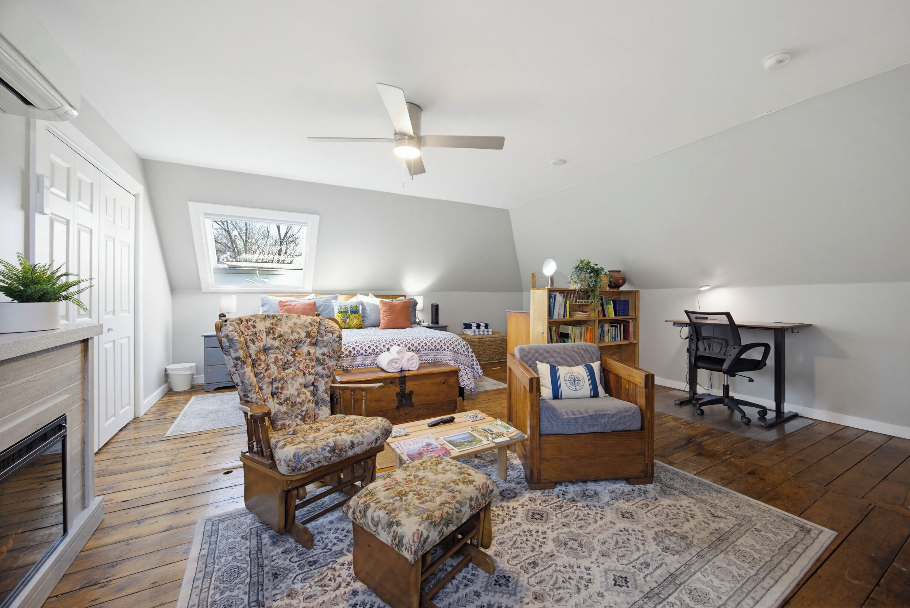 3 bedrooms, desk, iron/ironing board, free WiFi