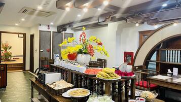 Desayuno buffet incluido todos los días