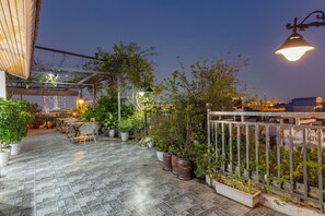 Terrace/patio - Veshia Hotel & Spa (Hanoi)