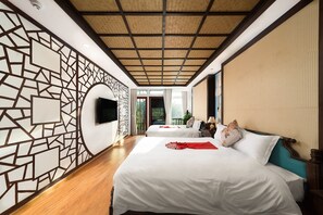 Family Executive | Egyptian cotton sheets, premium bedding, memory foam beds, in-room safe - Veshia Hotel & Spa (Hanoi)