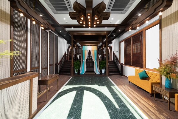 Reception - Veshia Hotel & Spa (Hanoi)