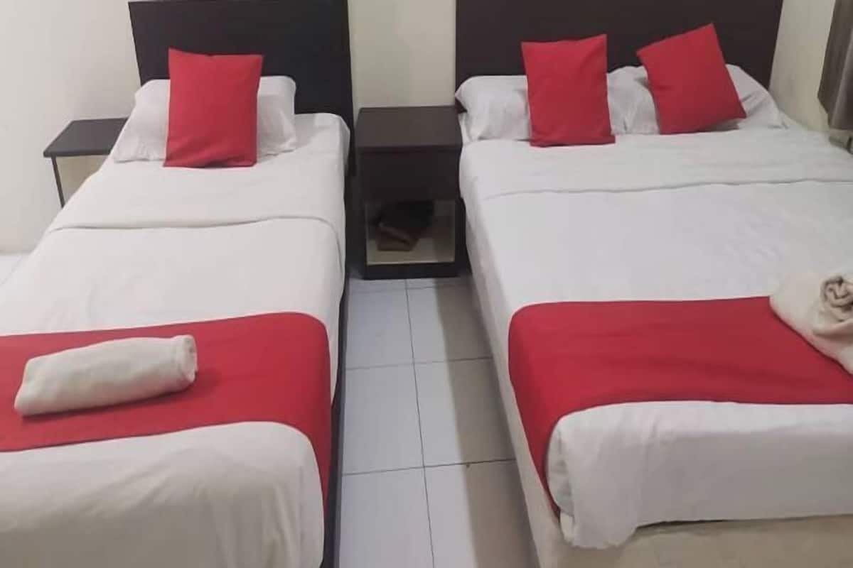 1 quarto, roupas de cama premium, escrivaninha