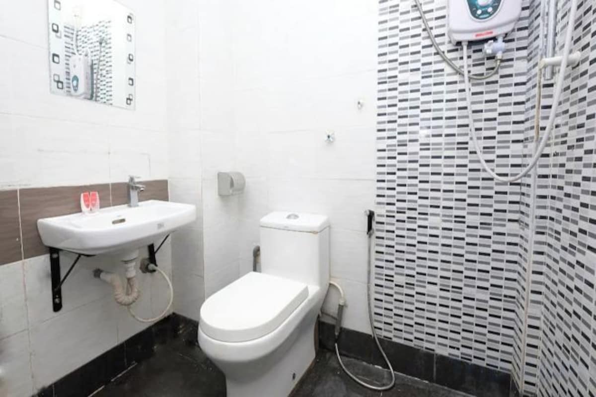 Ducha, cabezal de ducha tipo lluvia, artículos de tocador gratuitos