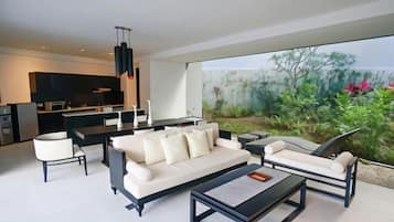 2 bedrooms, in-room safe, desk, free WiFi