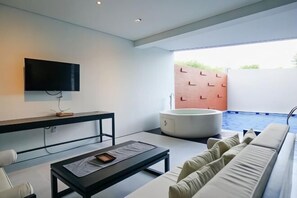 2 bedrooms, in-room safe, desk, free WiFi