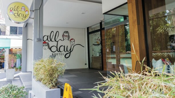 Exterior - All day hostel @ BTS Bang Chak (Bangkok)