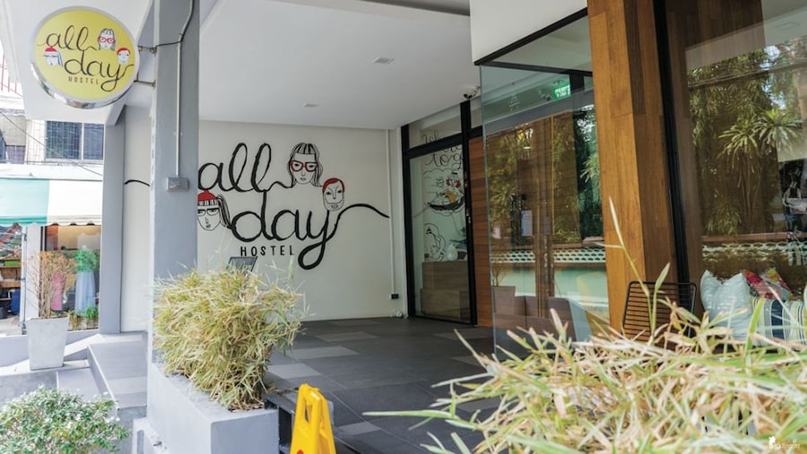 All day hostel @ BTS Bang Chak