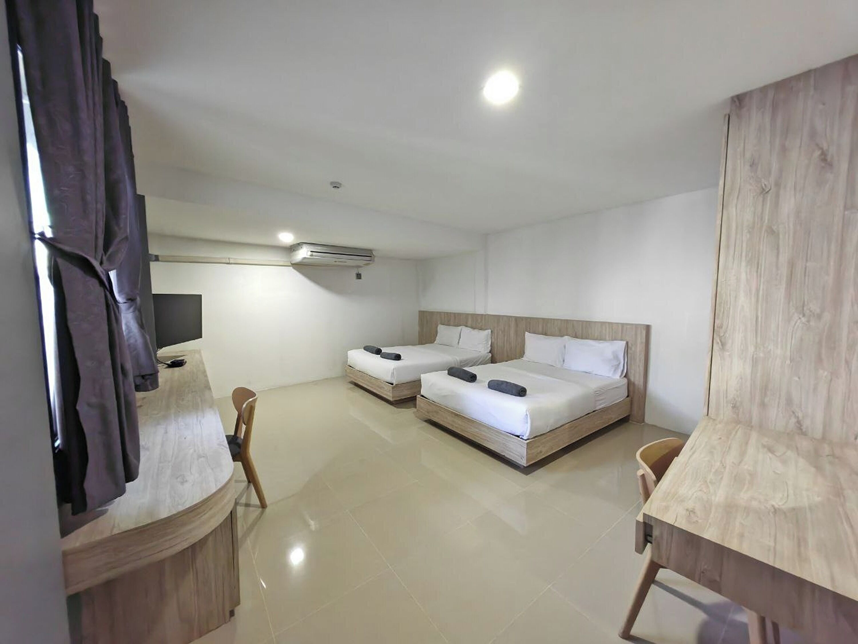 Photo - All day hostel at BTS Bang Chak