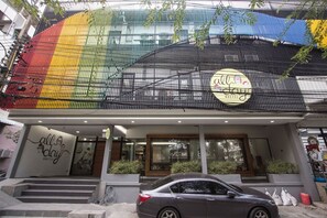 Mặt tiền nơi lưu trú
